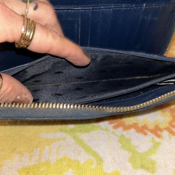 Kate Spade pebbled navy leather zip wallet large - Picture 5 of 9